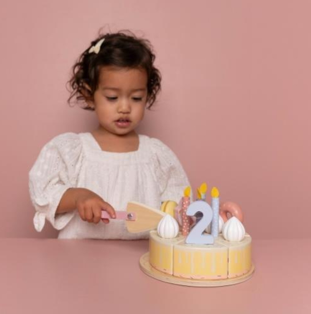 Wooden birthday cake Pink - 26-pcs