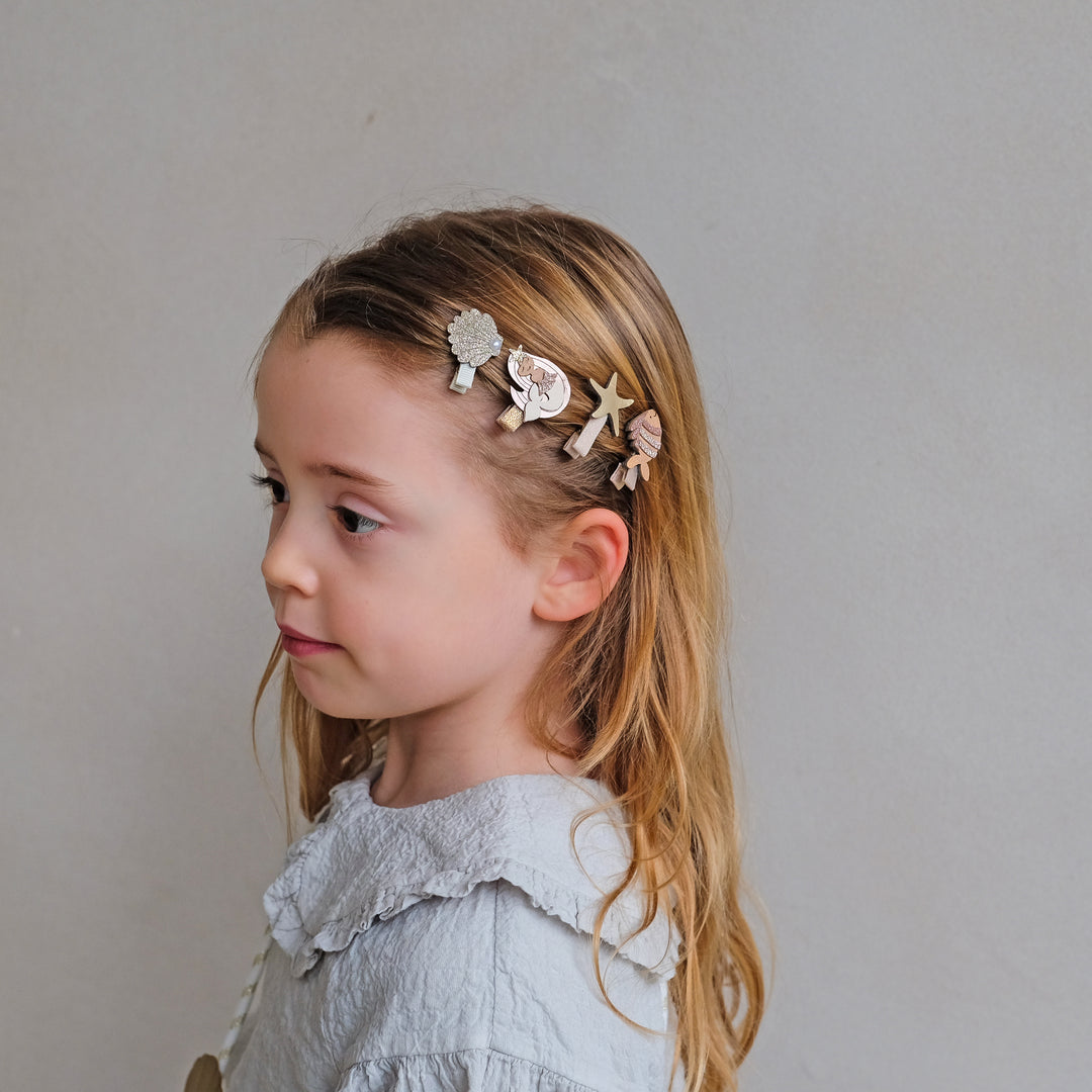 קליפסים קטנים של בת הים