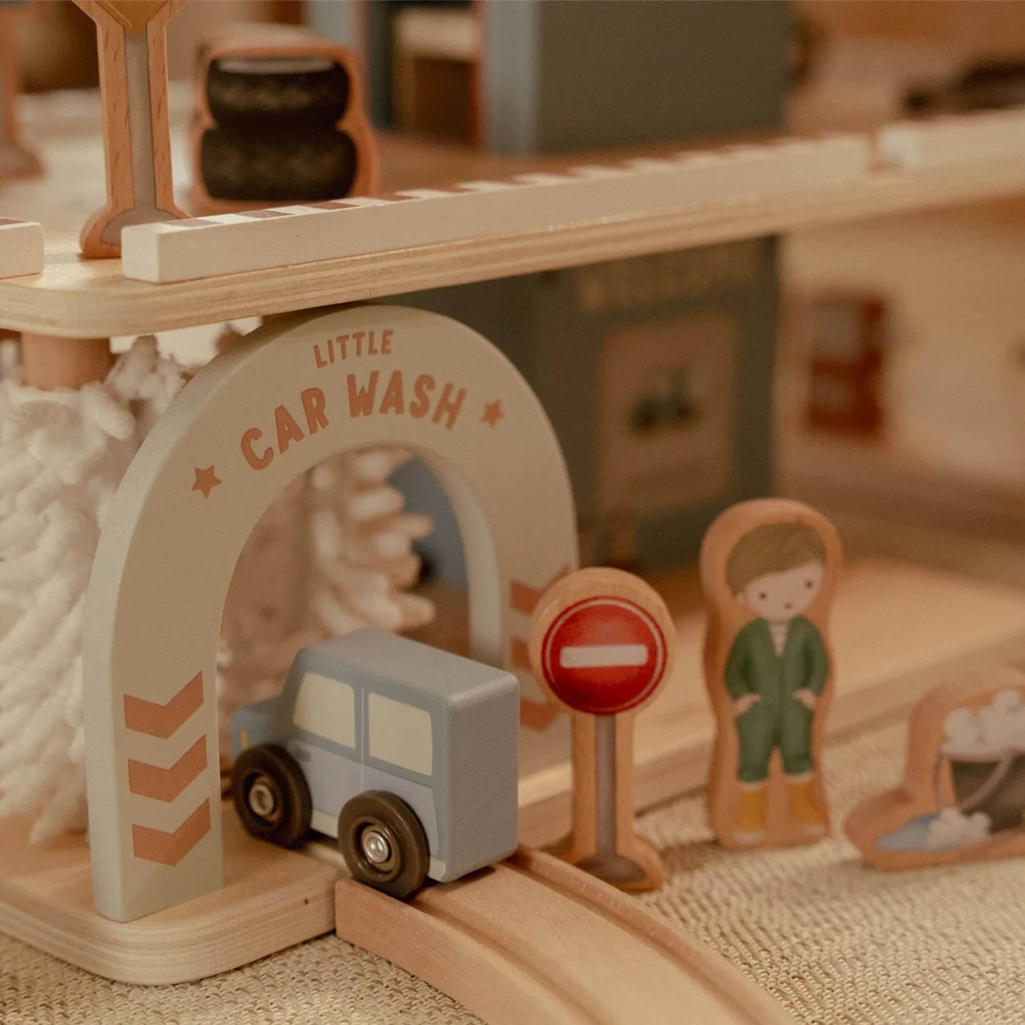 Wooden Parking Garage NEW