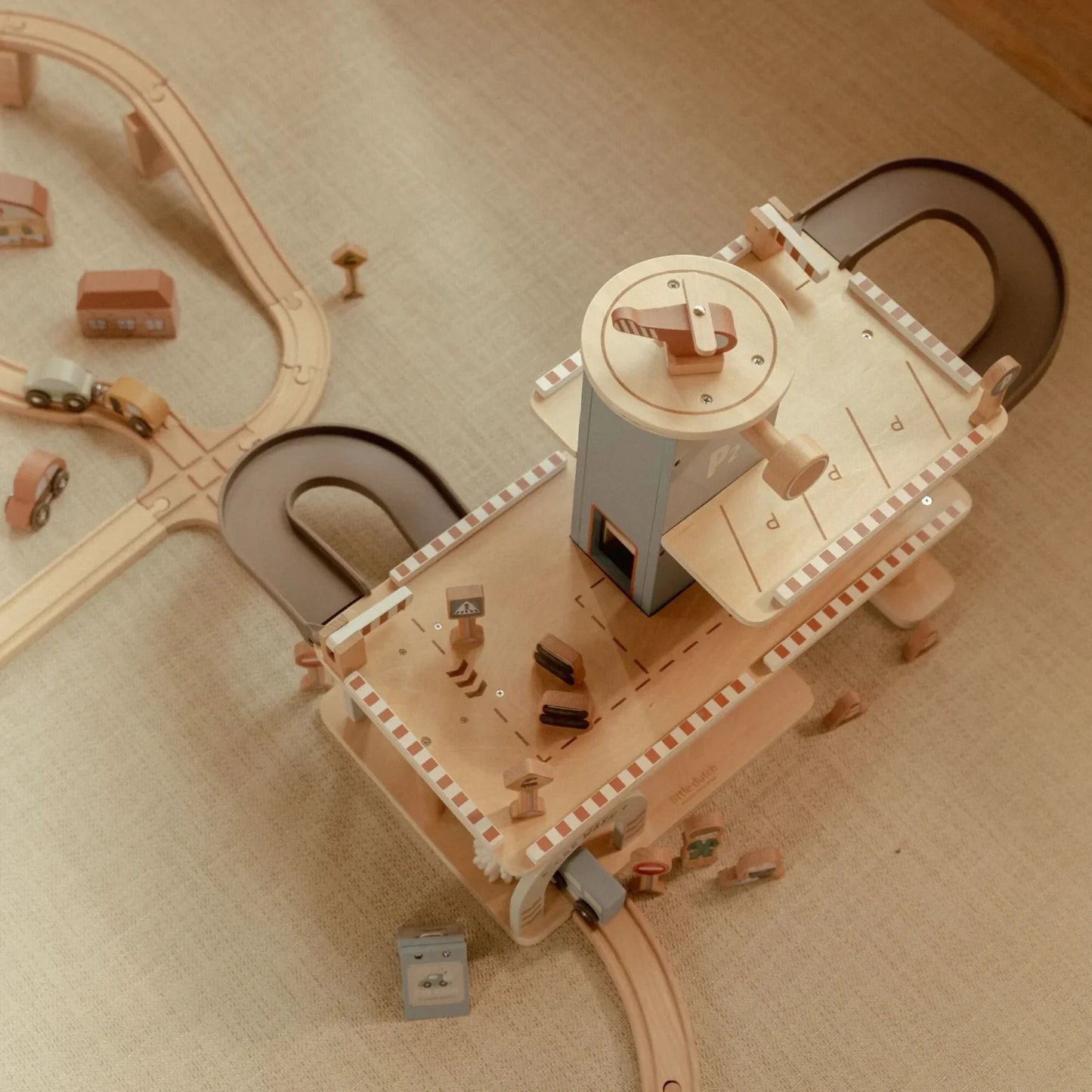 Wooden Parking Garage NEW