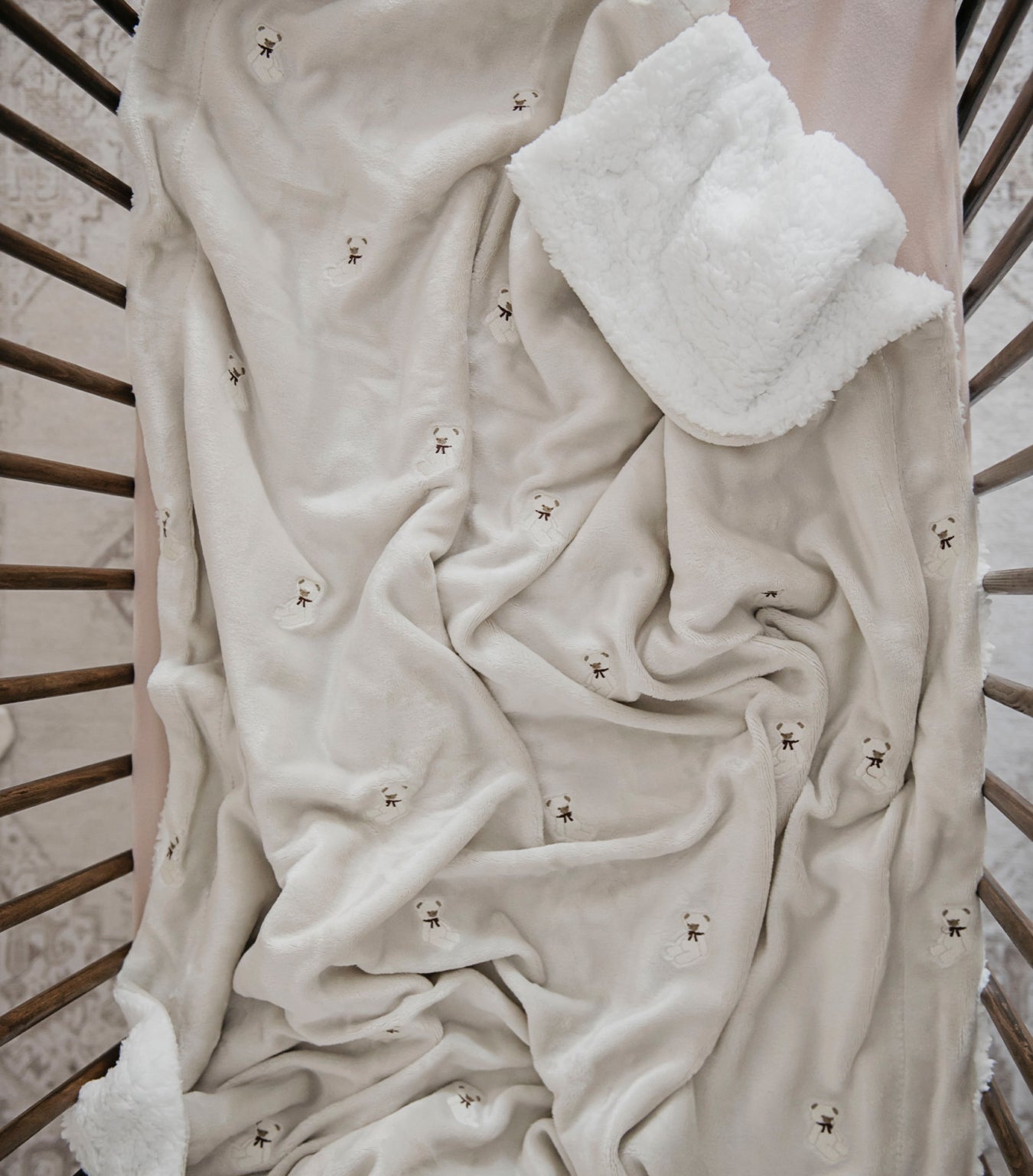 Winter blanket with embroidery – S