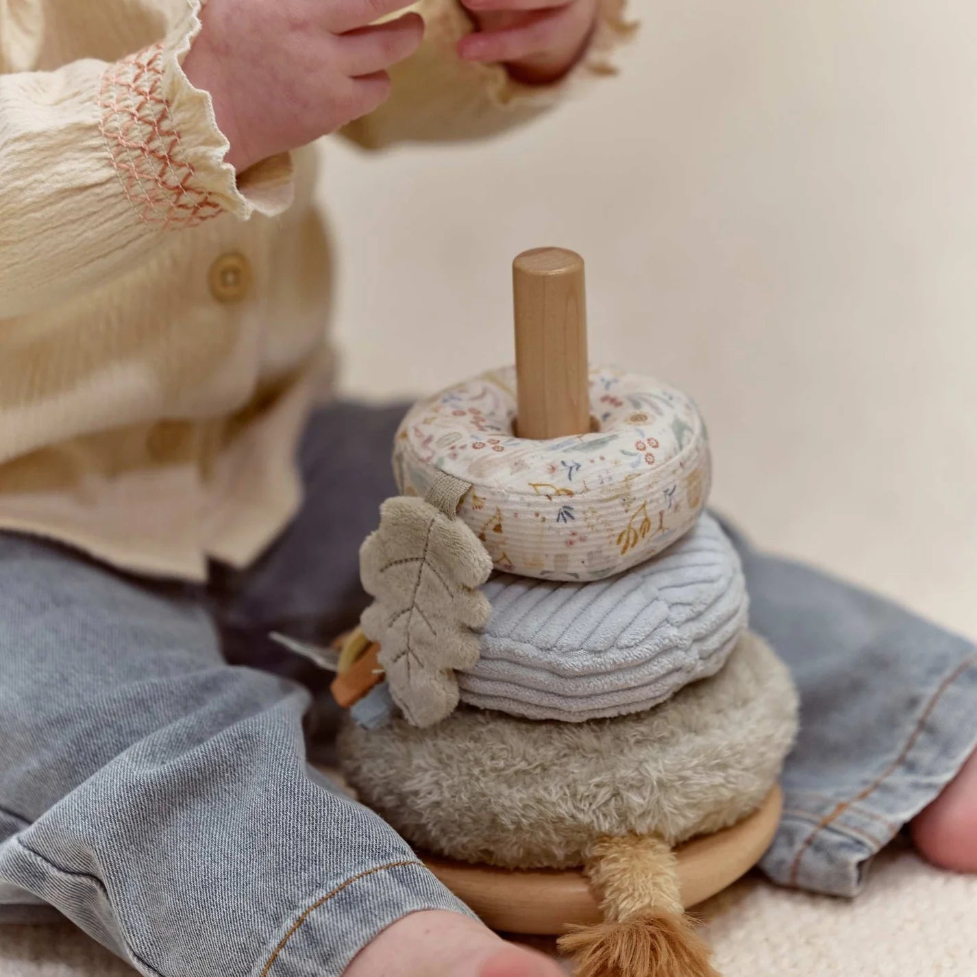 Rocking Ring Stacker - Lion