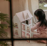 Wooden Dollhouse Little Dutch