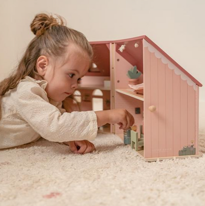 Wooden portable dollhouse