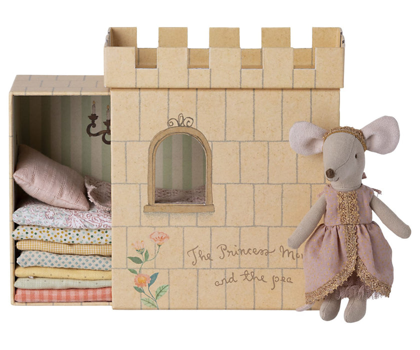 Princess and the pea, Big sister mouse - {{ Maileg shop_name }}