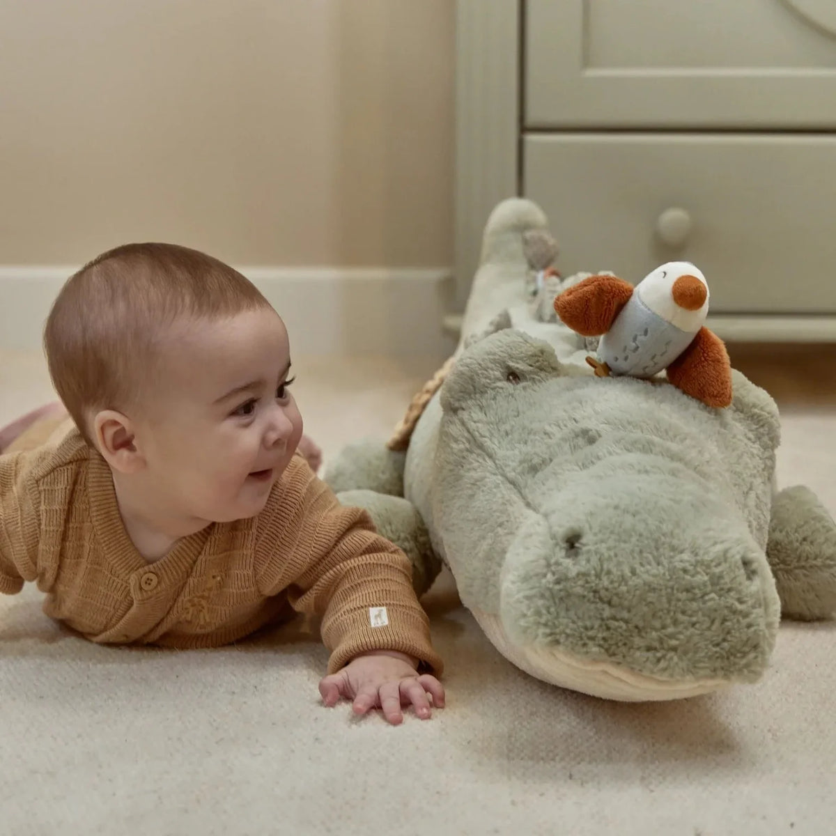 Little Dutch בובת פעילות תנין 90 ס"מ