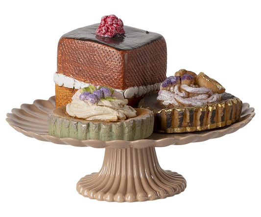 Cakes and cakestand, Mini