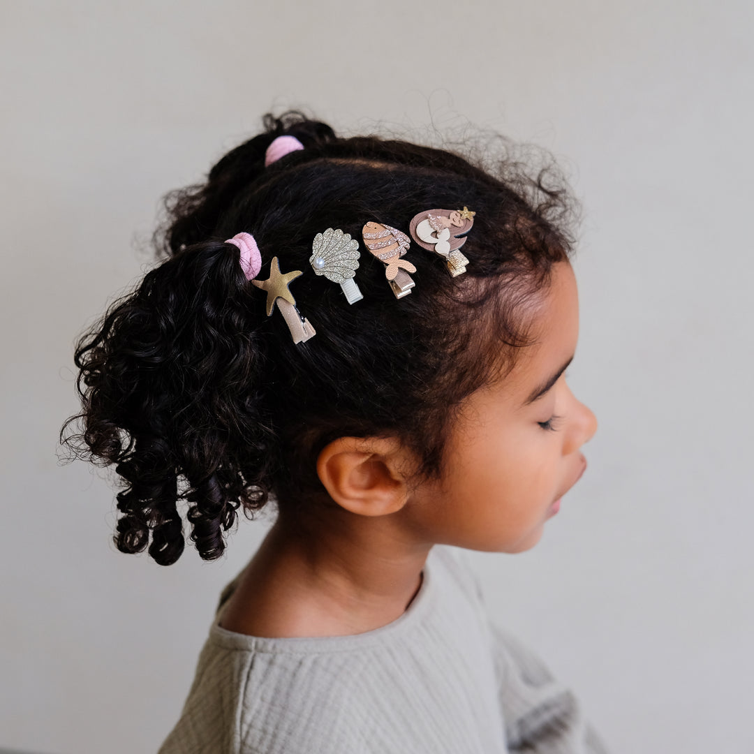 קליפסים קטנים של בת הים