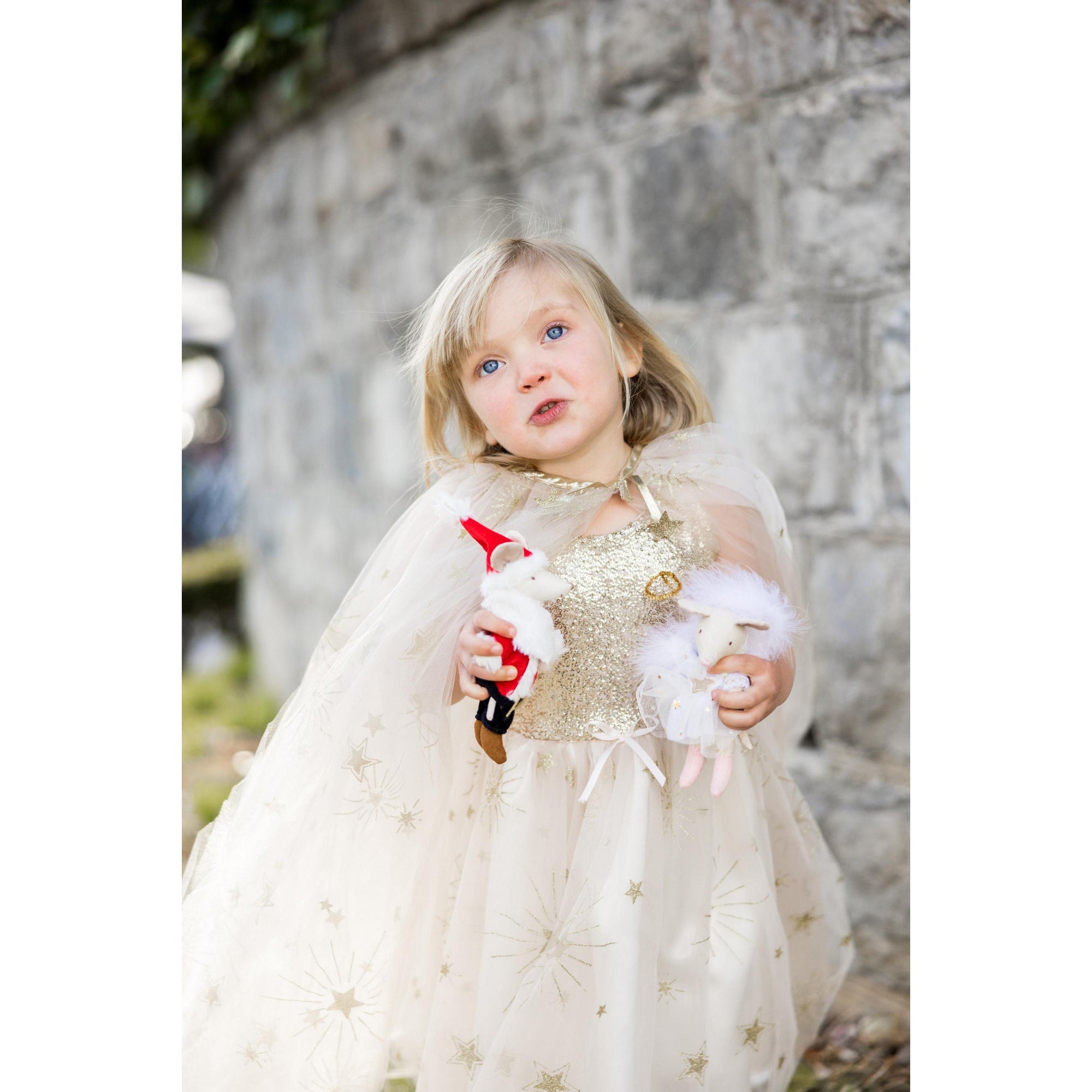 תחפושת 3-4- שמלת מסיבה מהודרת זהובה