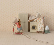 Closet, Mouse – Cream