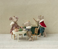 Vintage dining table toy, mouse – off white