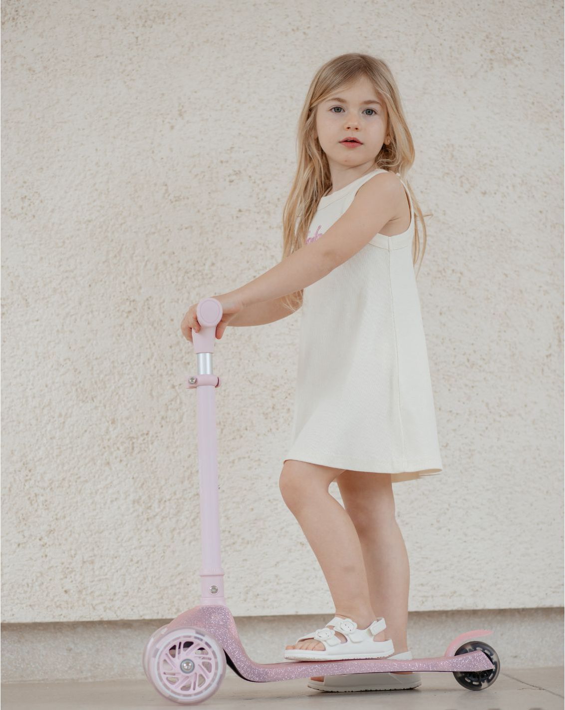 קורקינט SCOOTY צבע ורוד