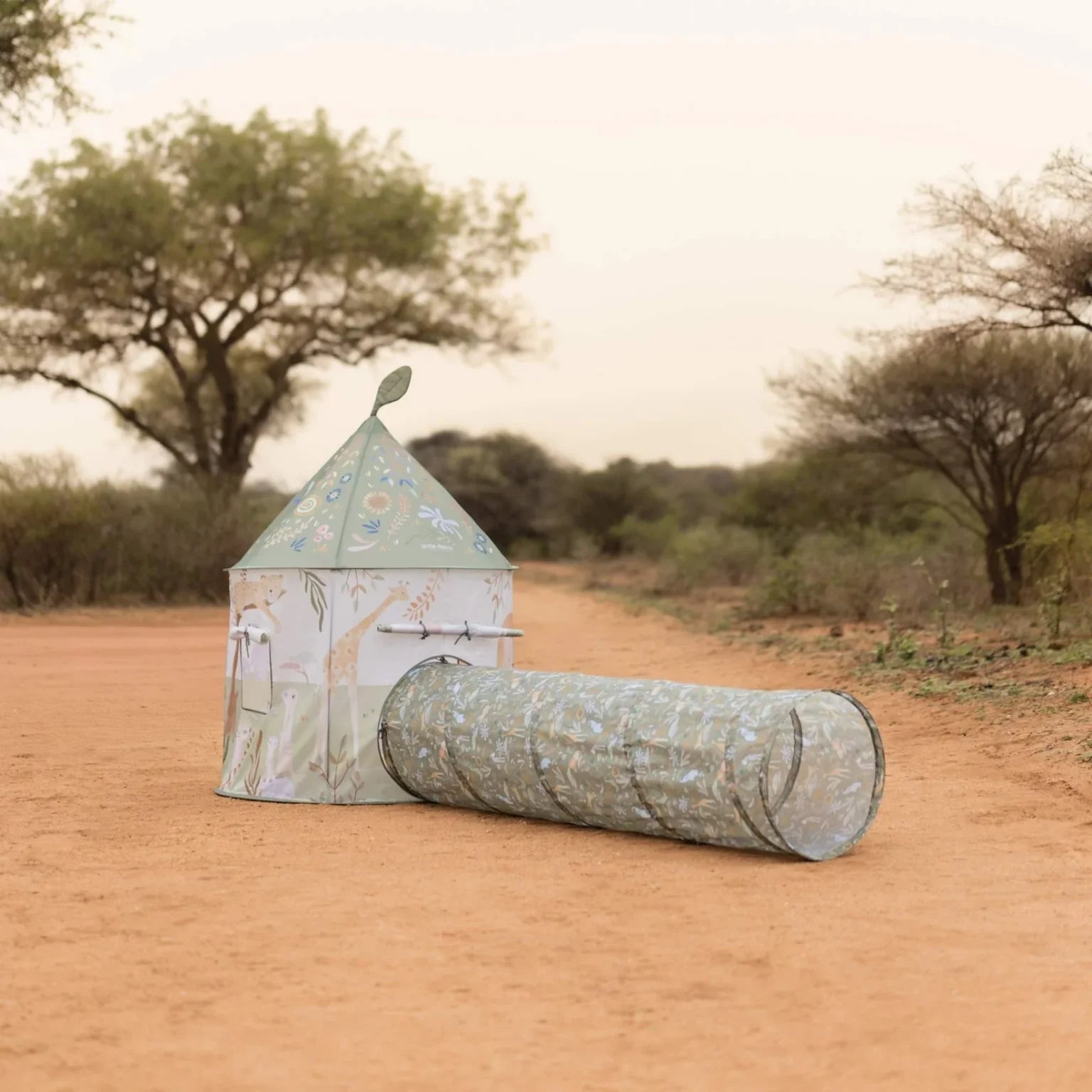 Safari Tent with Play Tunnel