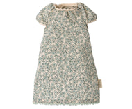 ממדי ארנב 2, חלוק לילה