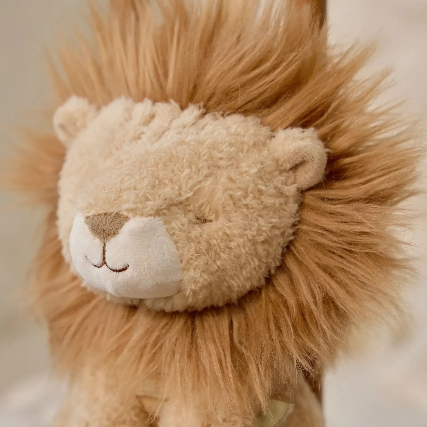 Music Box lion