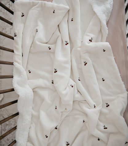 Winter blanket with embroidery – S