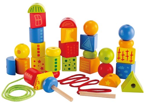 השחלת חרוזים מעץ על גבי שרוכים 32 חלקים Hape