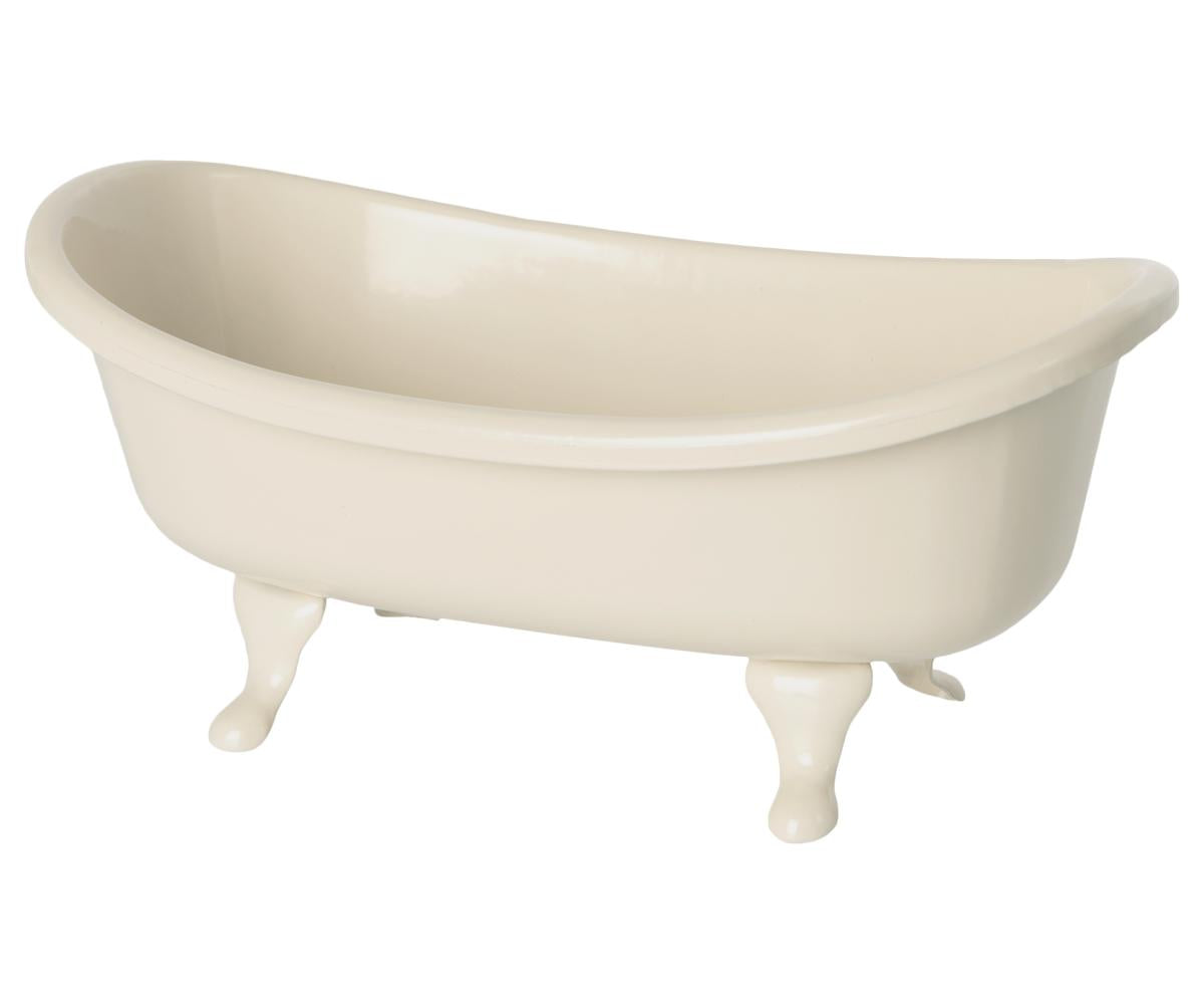 אמבטיה זעירה